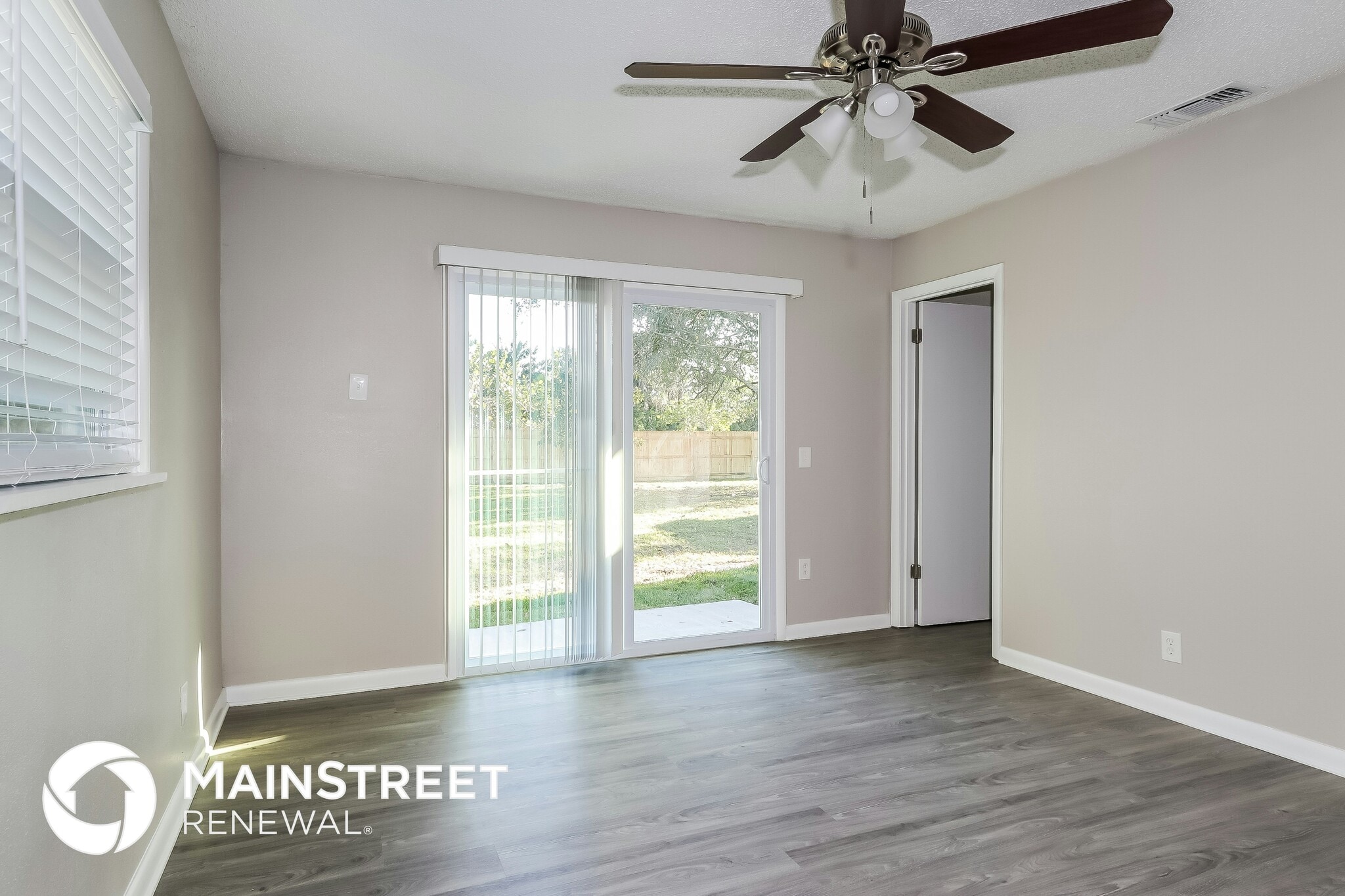 Building Photo - 266 SW Voltair Terrace