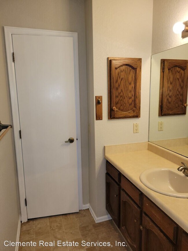 Building Photo - 3 br, 2 bath House - 4020 Thundercloud Drive