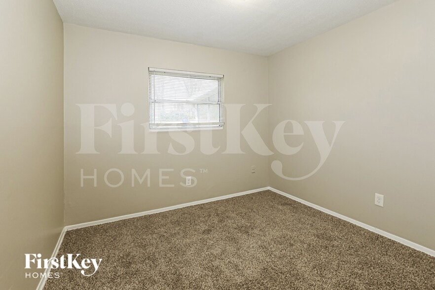 Building Photo - 2423 Ozark Trail SW