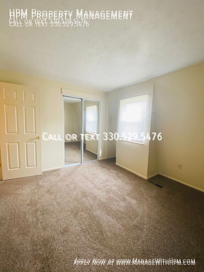 Building Photo - 6634 Island Dr NW