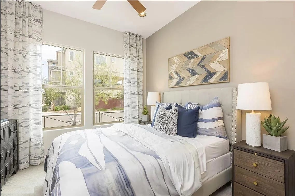 Building Photo - 1154 S Tumbleweed Ln