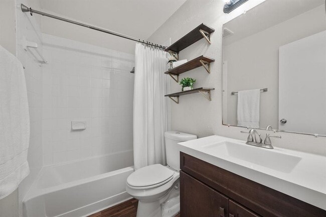 Building Photo - 12329 Limerick Ave