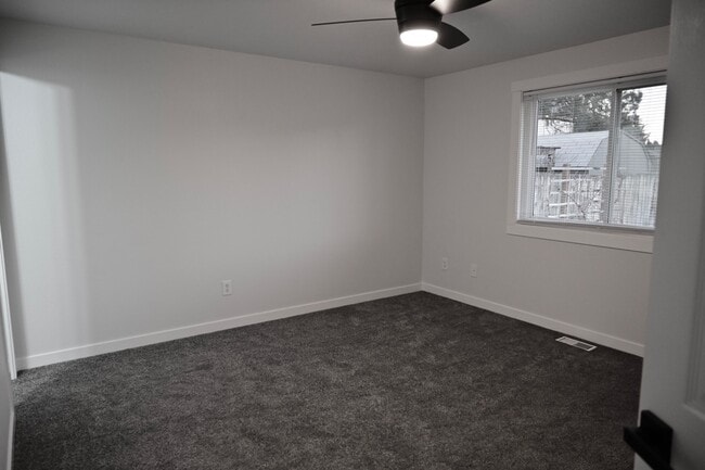 Building Photo - 4400 S Carbine Ave