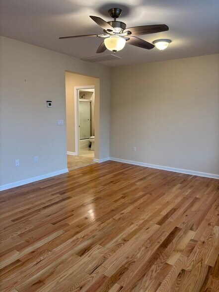 Building Photo - 398 Franklin Ave