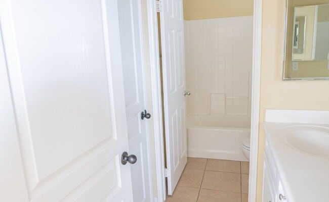 Building Photo - 4230 Vía Angelo