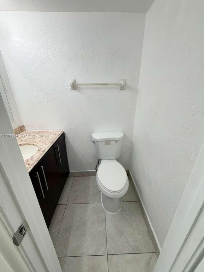 Building Photo - 2462 NW 52nd Ave