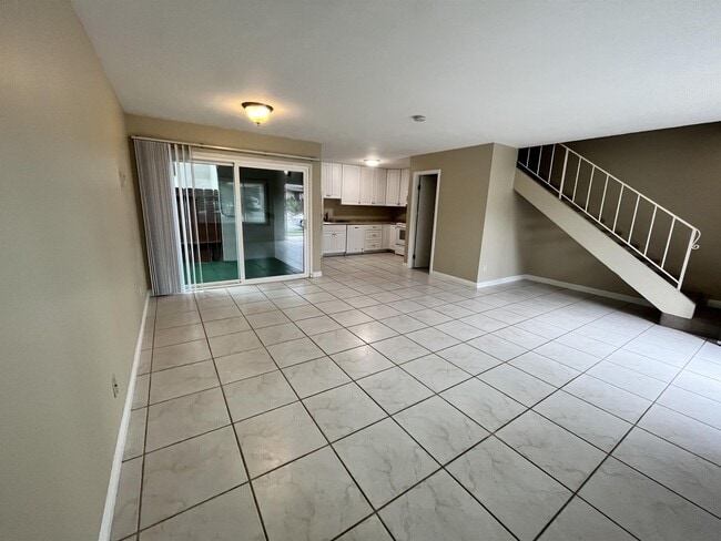 Building Photo - 673 Seacoast Dr