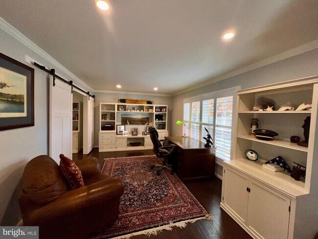 Building Photo - 909 St Stephens Rd