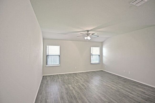 Building Photo - 1409 Coffee Tree Dr