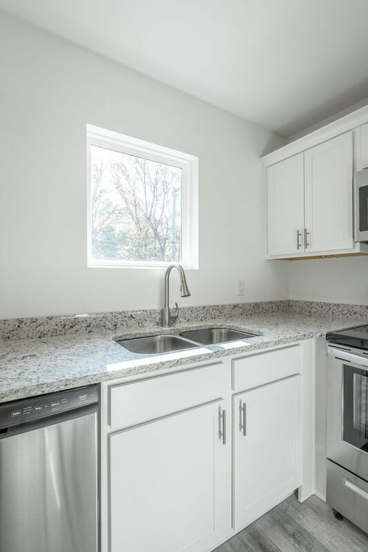 Building Photo - 73 Shallowford Rd