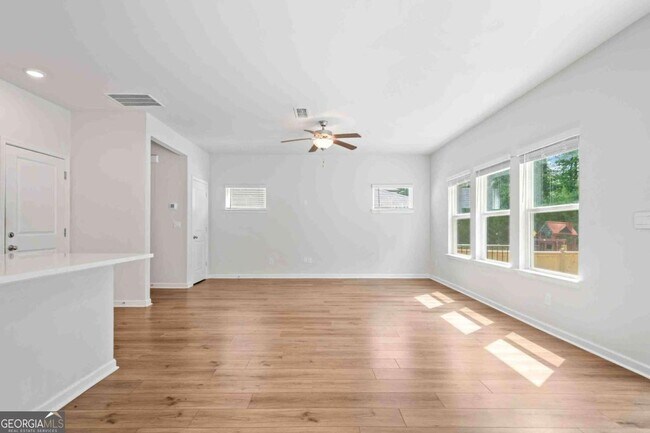 Building Photo - 279 Wells Cir