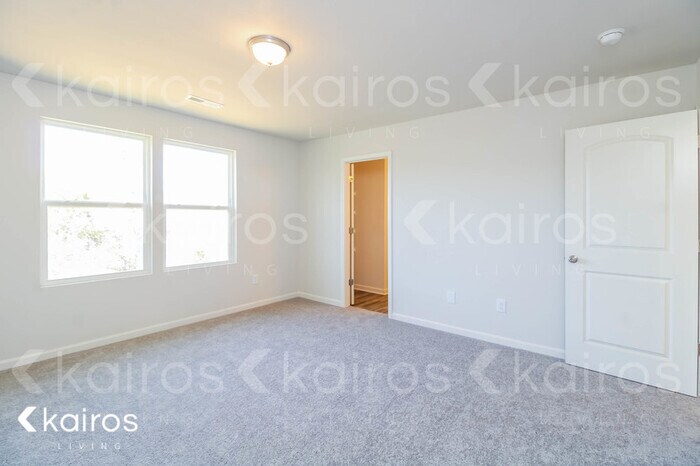 Building Photo - 460 Waterview Ct