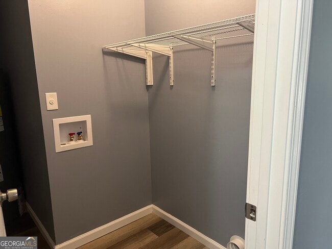 Building Photo - 2875 Carriage Ln