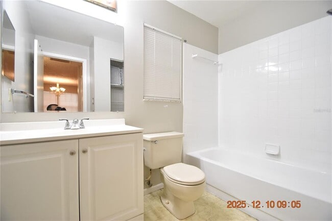 Building Photo - 5824 Grey St