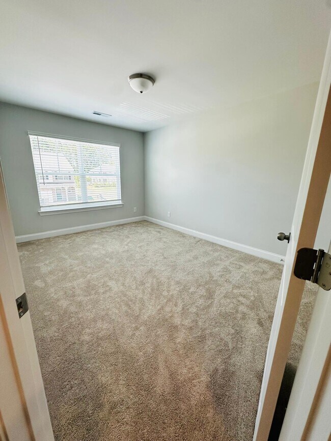 Building Photo - 6259 Tea Olive Dr