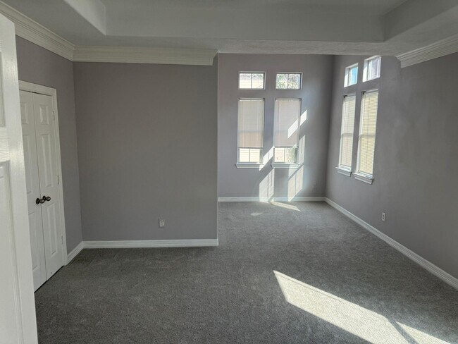 Building Photo - 10366 Panther Point Dr