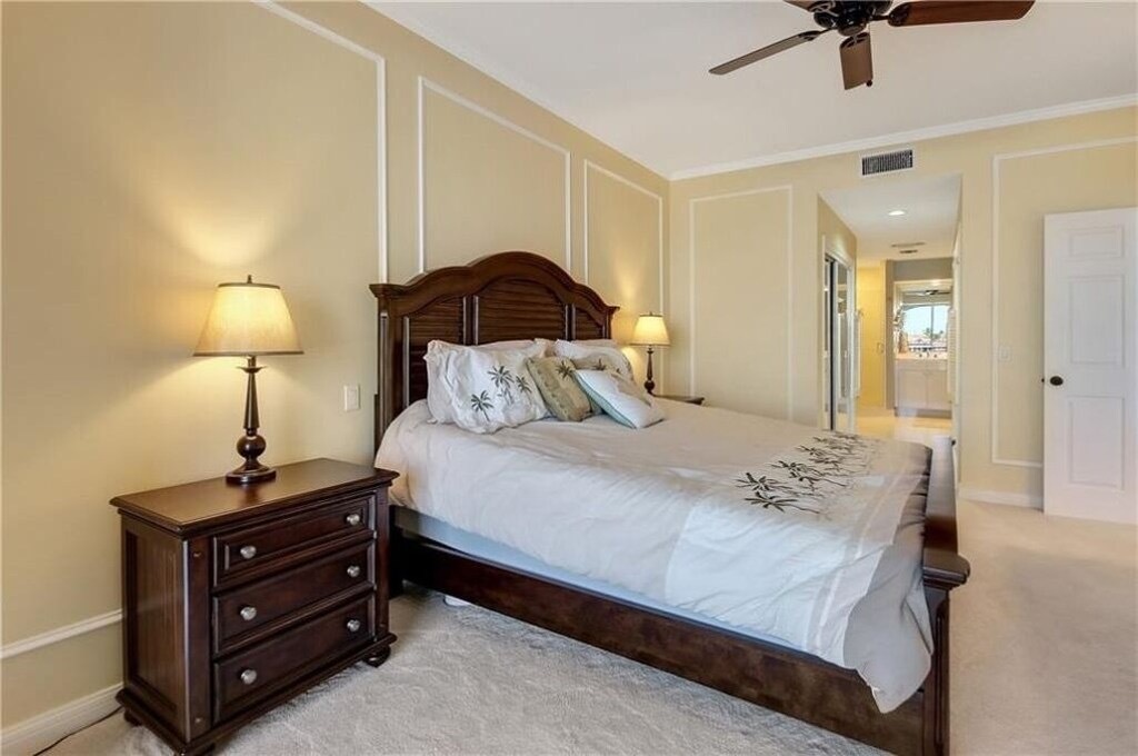 Building Photo - 5225 E Harbor Village Dr