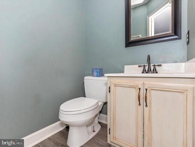 Building Photo - 6338 Towncrest Ct