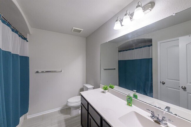 Building Photo - 4519 Hronas Dr