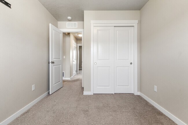 Building Photo - 12087 W Soapstone Dr