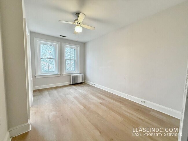 Building Photo - 1507 Vermont Ave NW