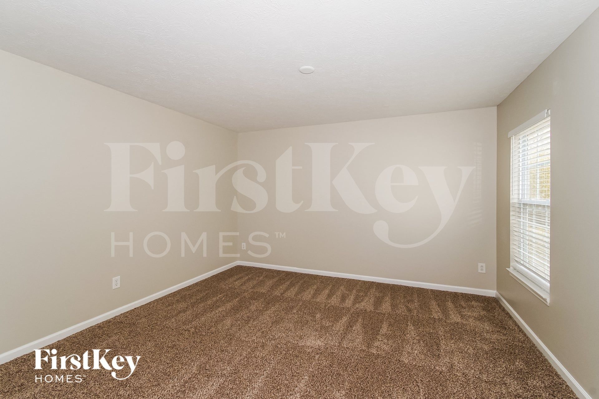 Building Photo - 12643 Pinetop Way