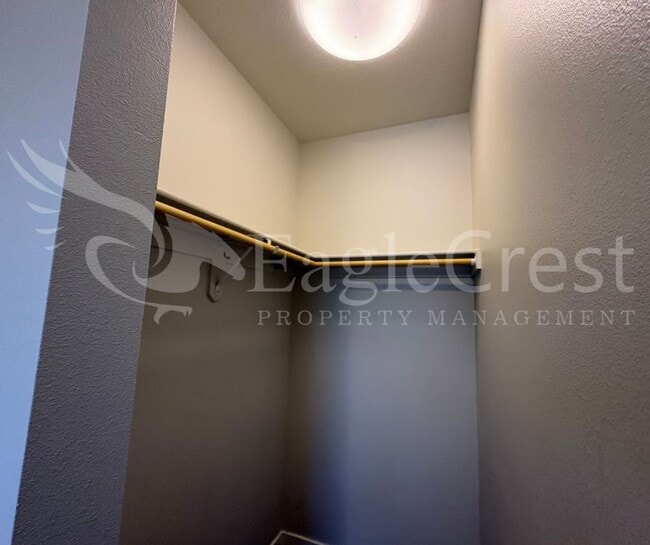 Building Photo - Herbert PL