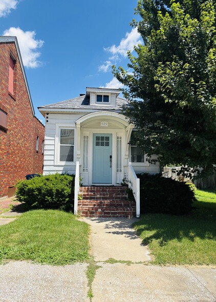 Primary Photo - 619 Henry St