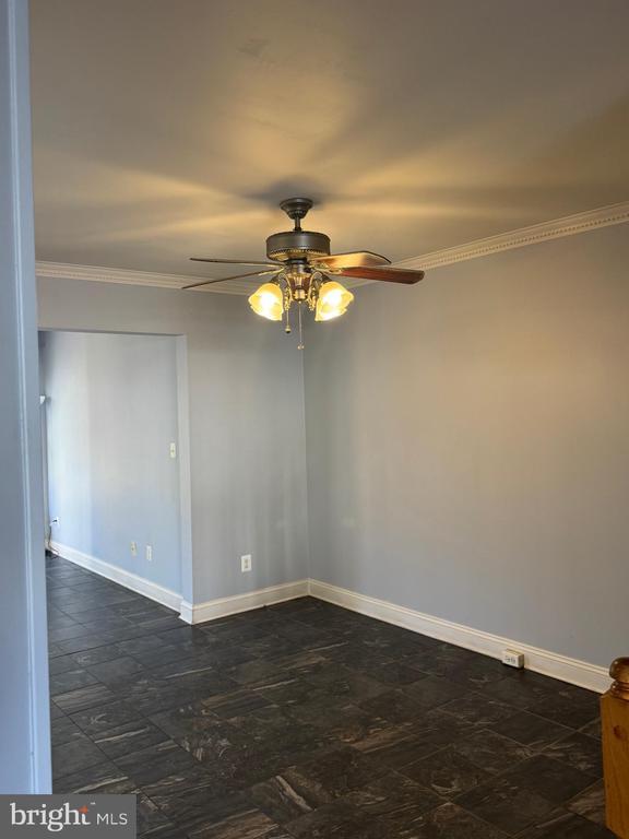 Building Photo - 3850 Koval Ln