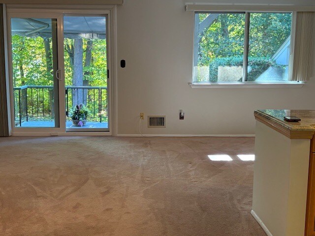 Building Photo - 188 Long Hill Dr