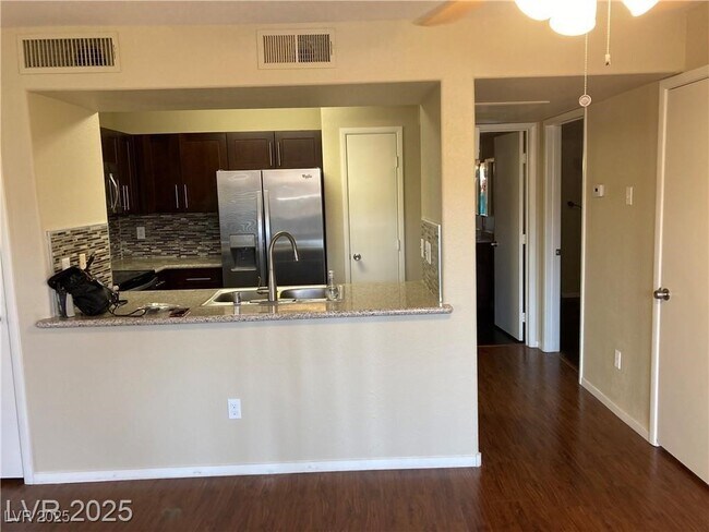 Building Photo - 2300 E Silverado Ranch Blvd