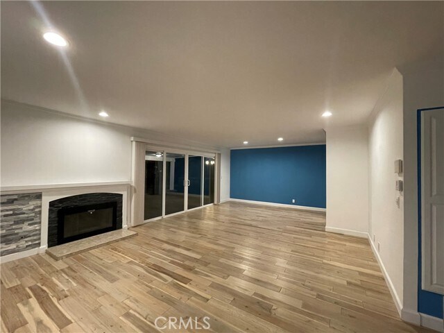 Building Photo - 6326 Villa Rosa Dr