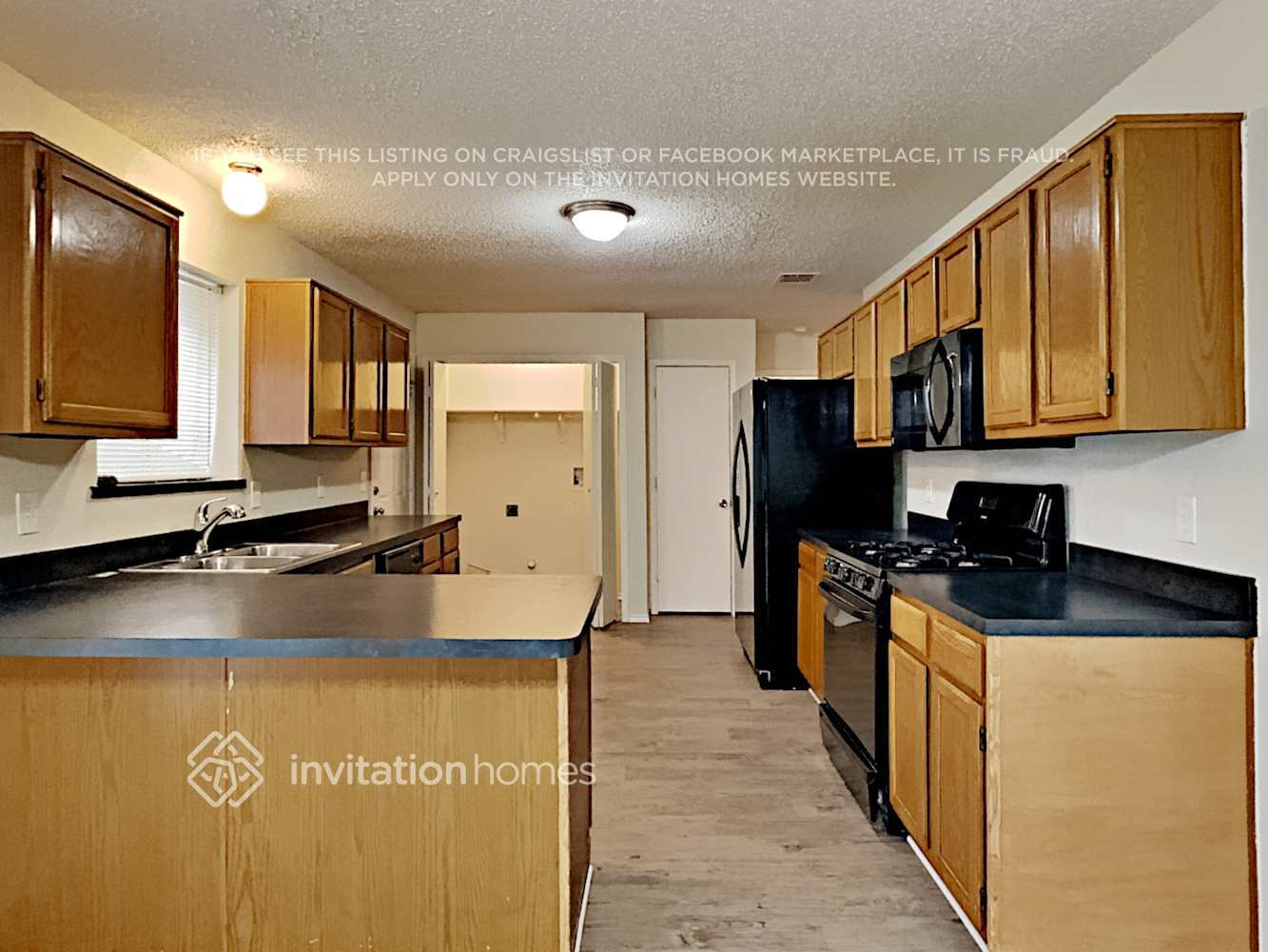 Building Photo - 8405 Pacific Pearl Dr