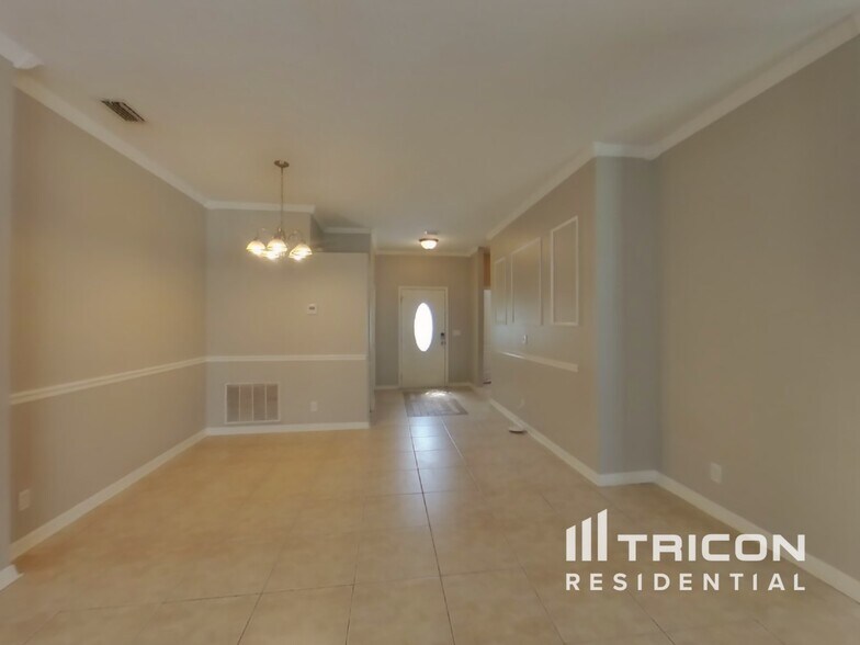 Building Photo - 18315 Brookpark Dr