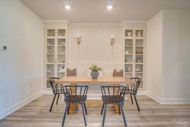 Building Photo - 8130 Fir Tree Dr