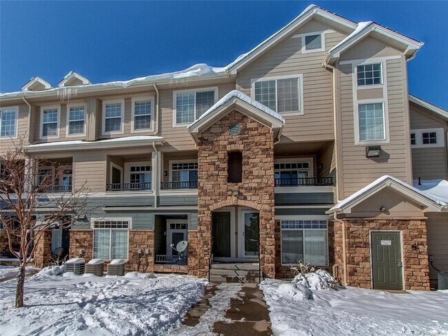 Building Photo - 479 Black Feather Loop