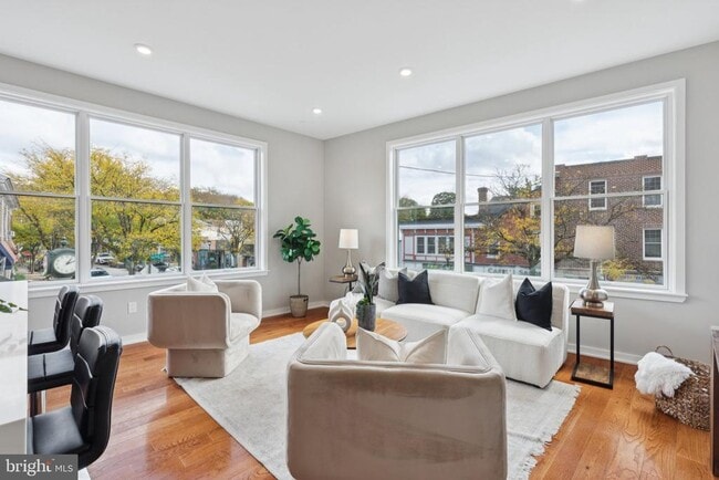 Building Photo - 100 Forrest Ave