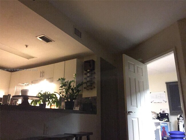 Building Photo - 3410 Coral Wy