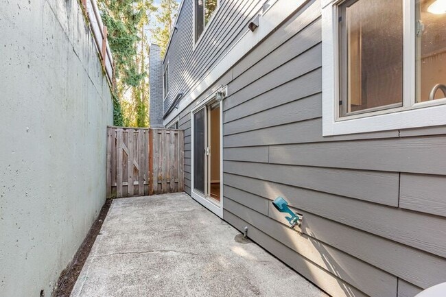 Building Photo - 3618 SW Multnomah Blvd