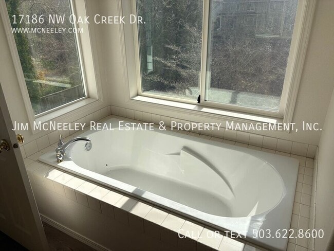 Building Photo - 17186 NW Oak Creek Dr