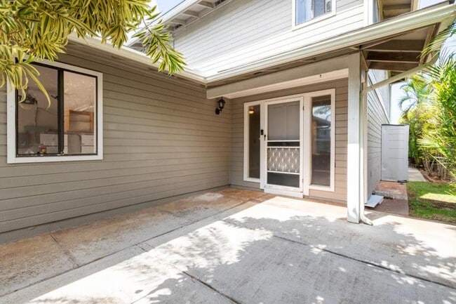 Building Photo - 91-1048-1048 Panapanapuhi St