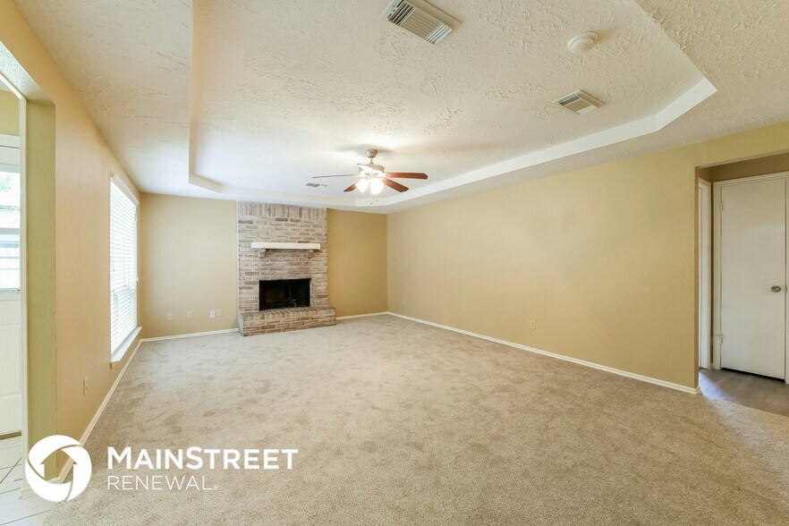 Building Photo - 11906 Woolford Dr