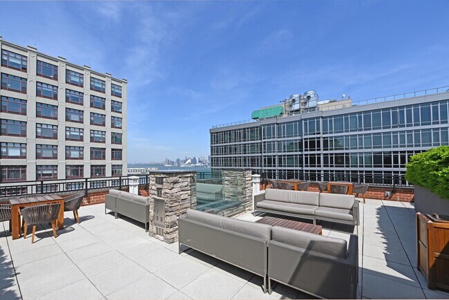 Building Photo - 1400 Hudson St