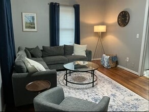 Building Photo - Rental in Midwest City
