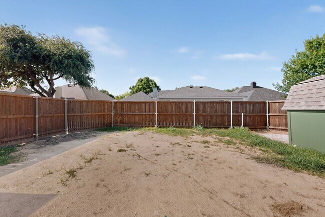 Building Photo - Renovated Home In the Coveted Allen ISD