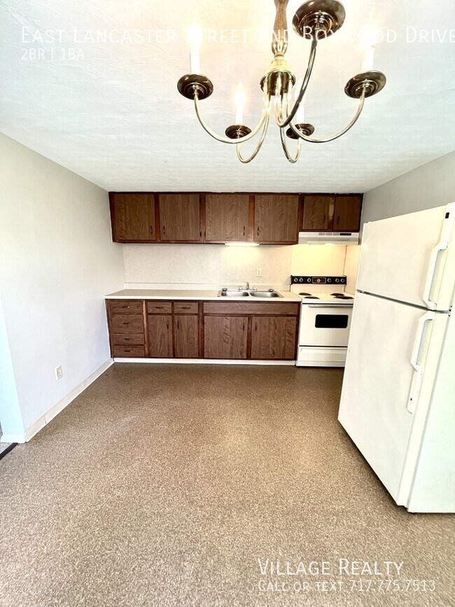 Building Photo - 308 E Lancaster St