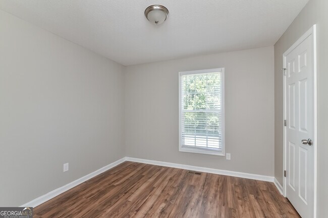 Building Photo - 63 Fielding Grove Dr