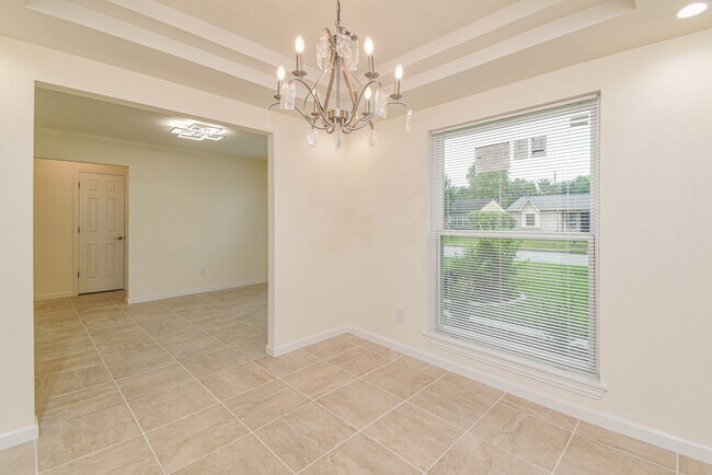 Building Photo - 5003 Denoron Dr