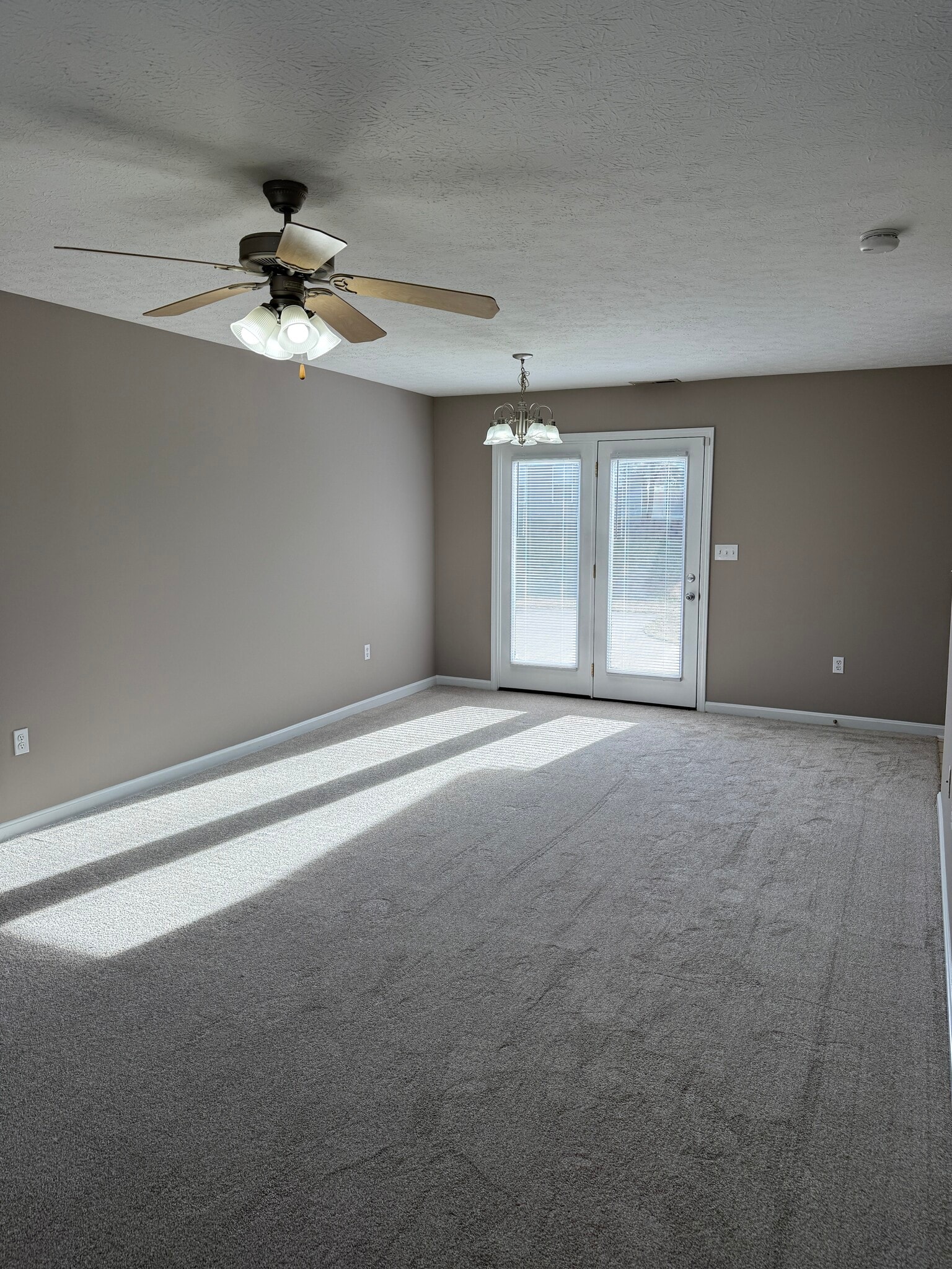 Building Photo - 114 Cortland Ct