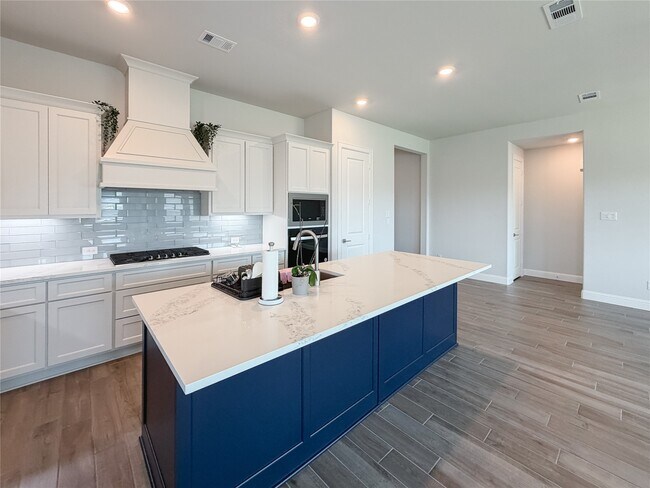 Building Photo - 13203 Wood Leaf Pk